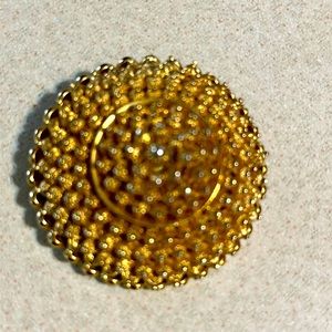 Vintage Coro dome shaped gold tone broach (406)